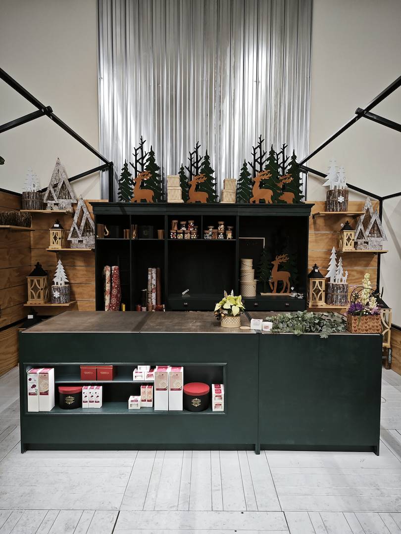 Orlandellishowroombanco33-571871-573225-583343 Obszar pakowania linii Mara Verbena