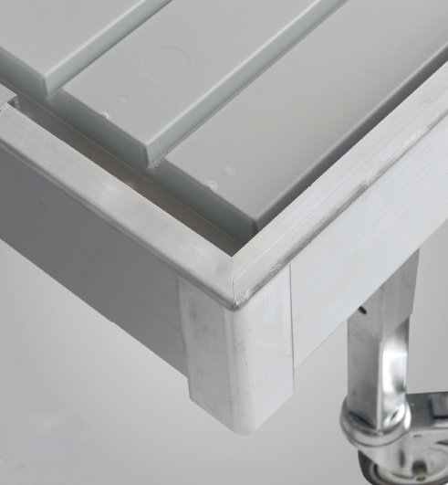 bancale-espositore-low-cost-fisso-in-alluminio-482484-531011-532263-538163-538211 Stałe stoły wodne z aluminium