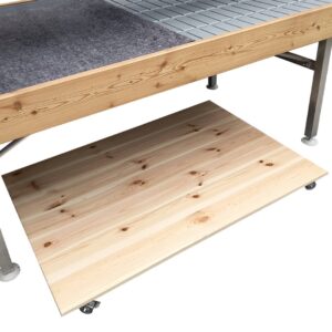 Podnóżek z naturalnego drewna na kółkach